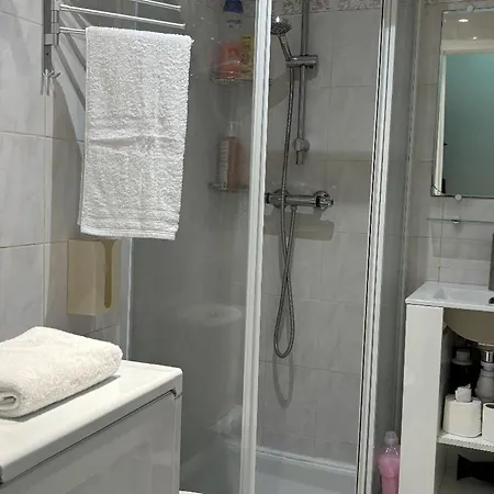 Centre Villeopera, Gare St Lazare , Cozy Appartamento